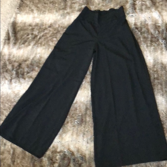 Woman trousers - Picture 3 of 4